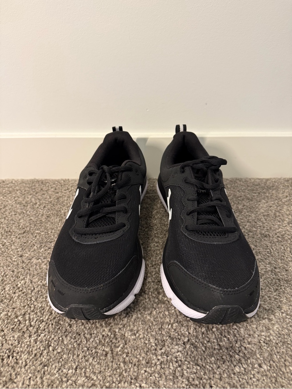 Womenโs Black Under Armour shoes